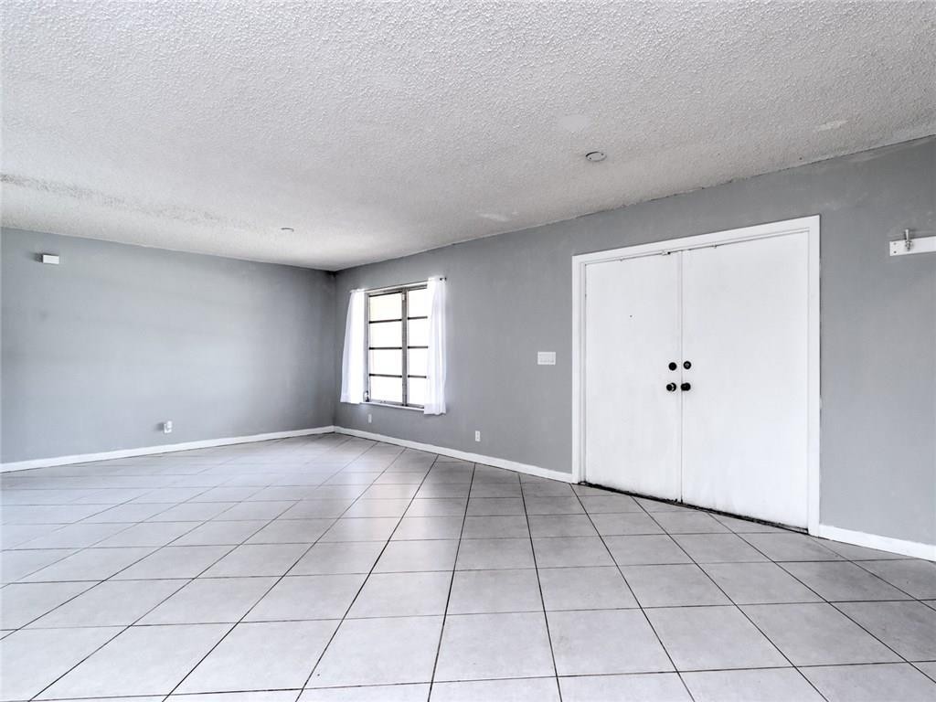 Bonaventure Lakes 87-26 B - Residential