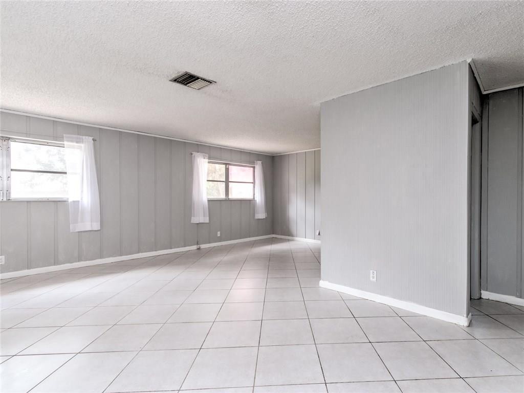 Bonaventure Lakes 87-26 B - Residential