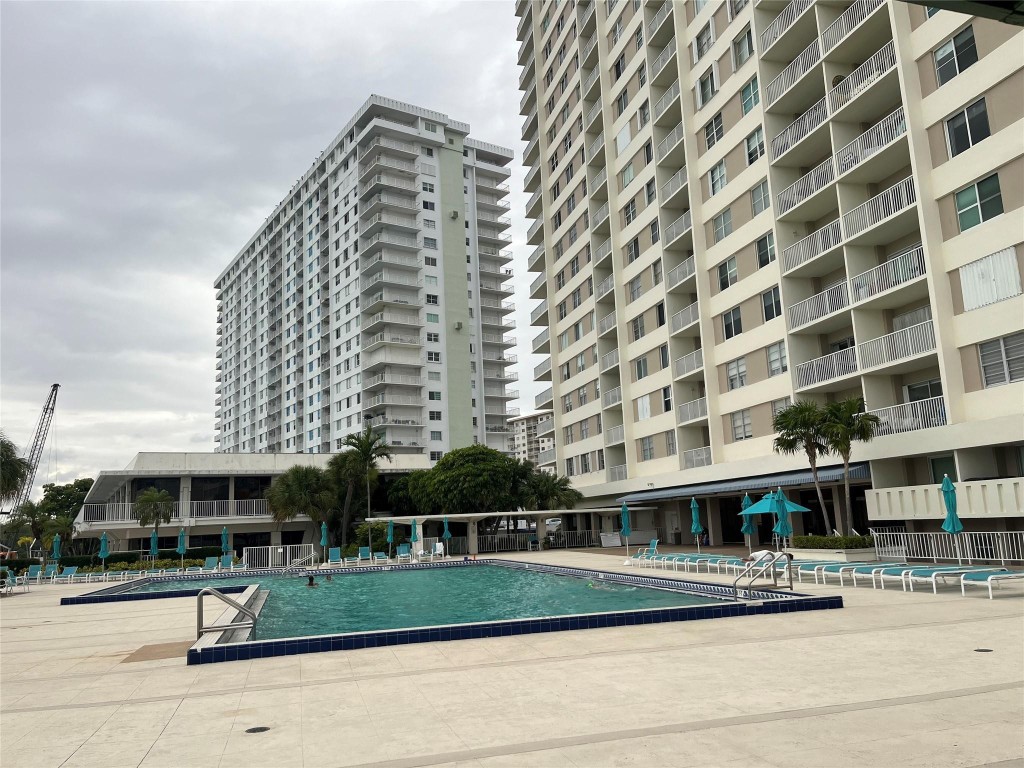 Arlen House - Residential