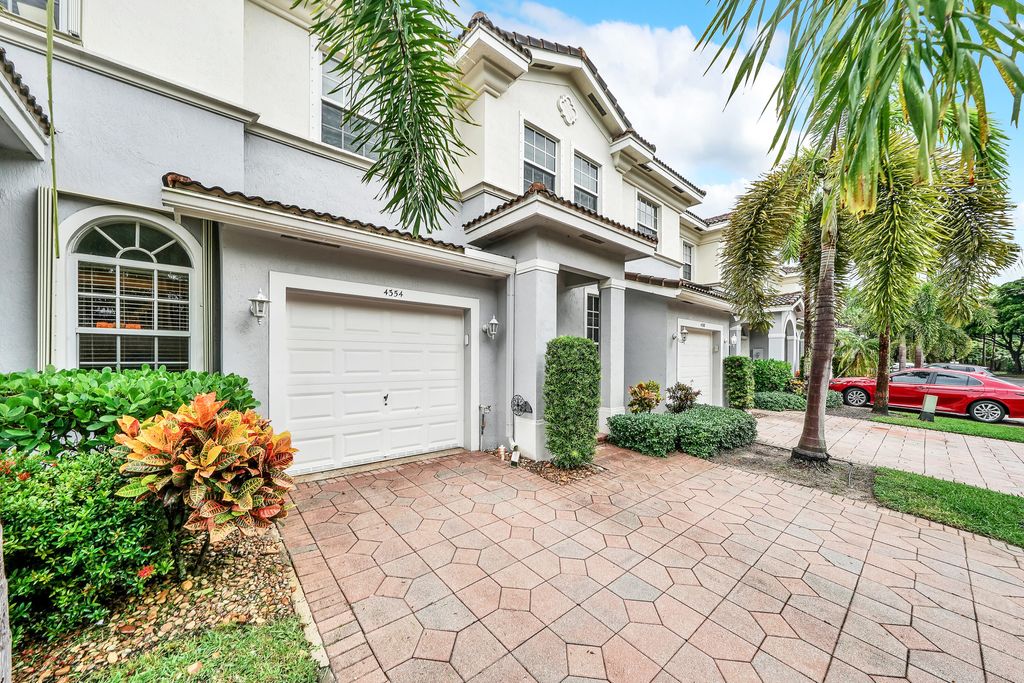 Photo of 4354 Legacy Court, Delray Beach, FL 33445 (MLS # R11018001)