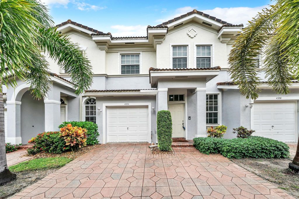 Photo of 4354 Legacy Court, Delray Beach, FL 33445 (MLS # R11018001)