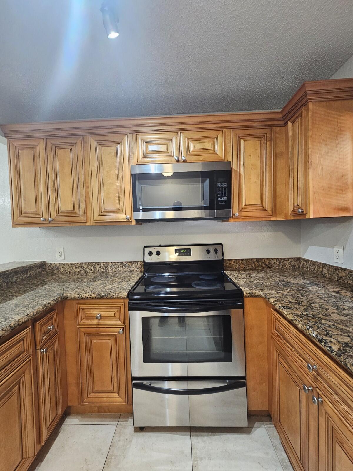 PALM BEACH PLACE CONDO - Residential Lease