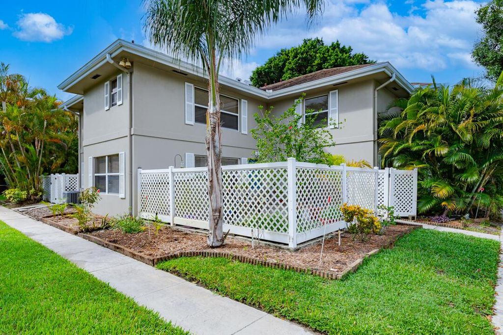 Photo of 3261 SW Sunset Trace Circle, Palm City, FL 34990 (MLS # R11105370)