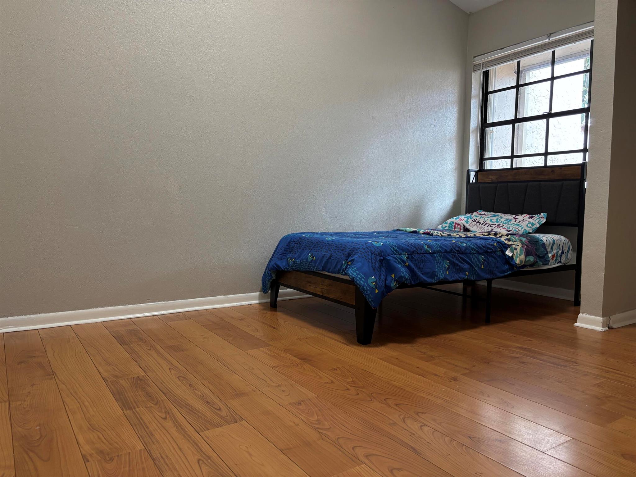 Lakeview Courts - Residential Lease