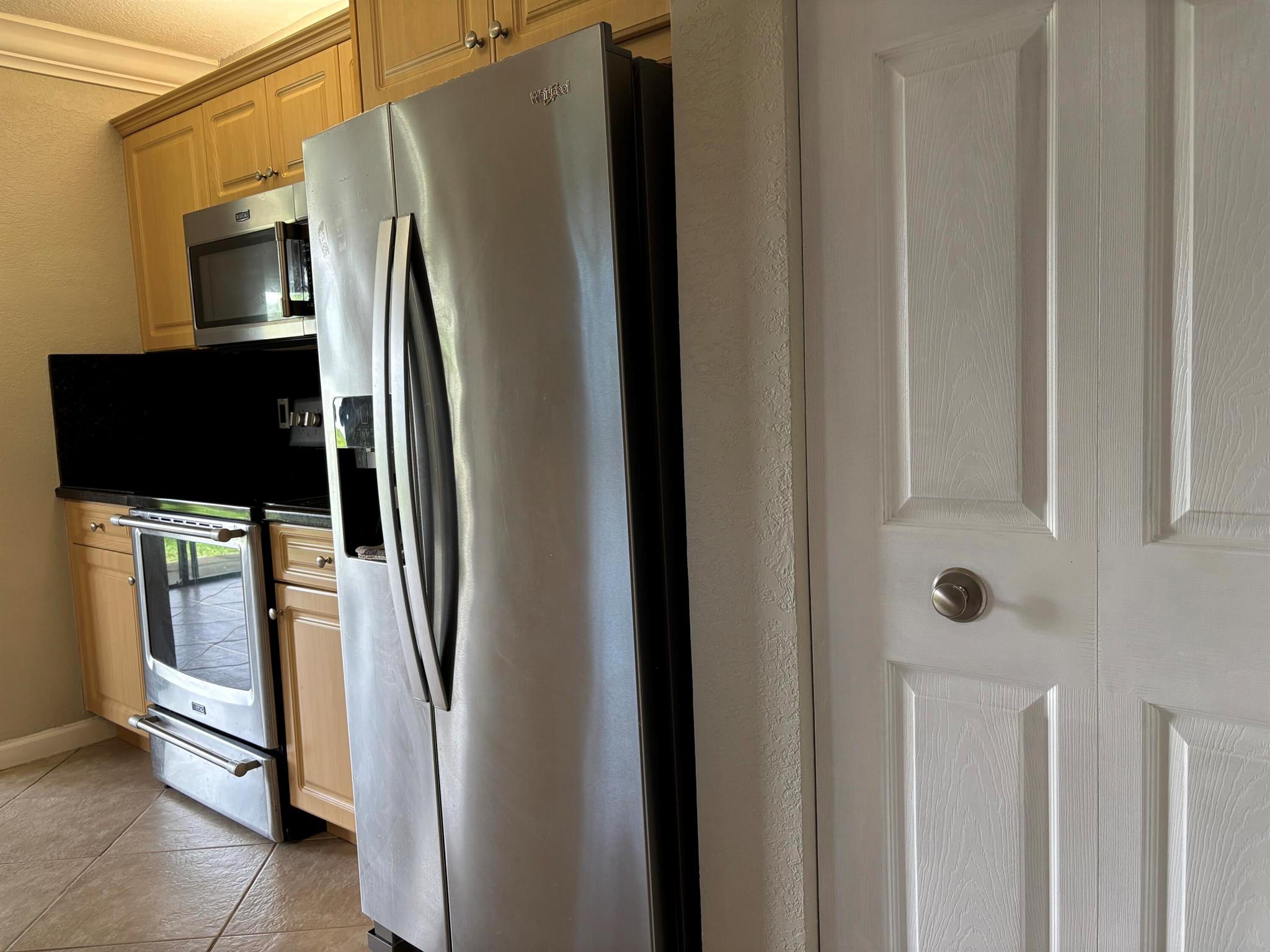 Lakeview Courts - Residential Lease