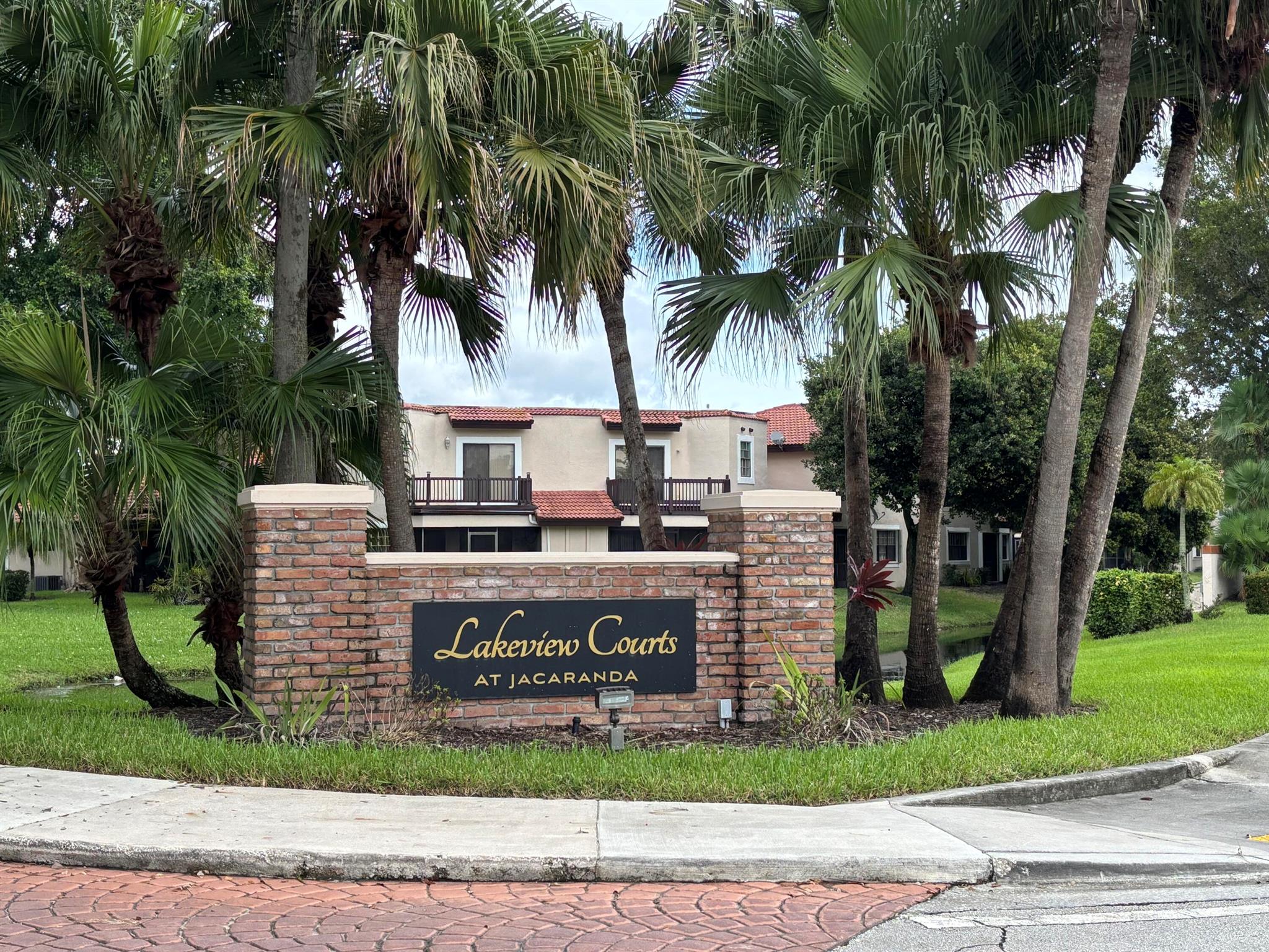Lakeview Courts - Residential Lease