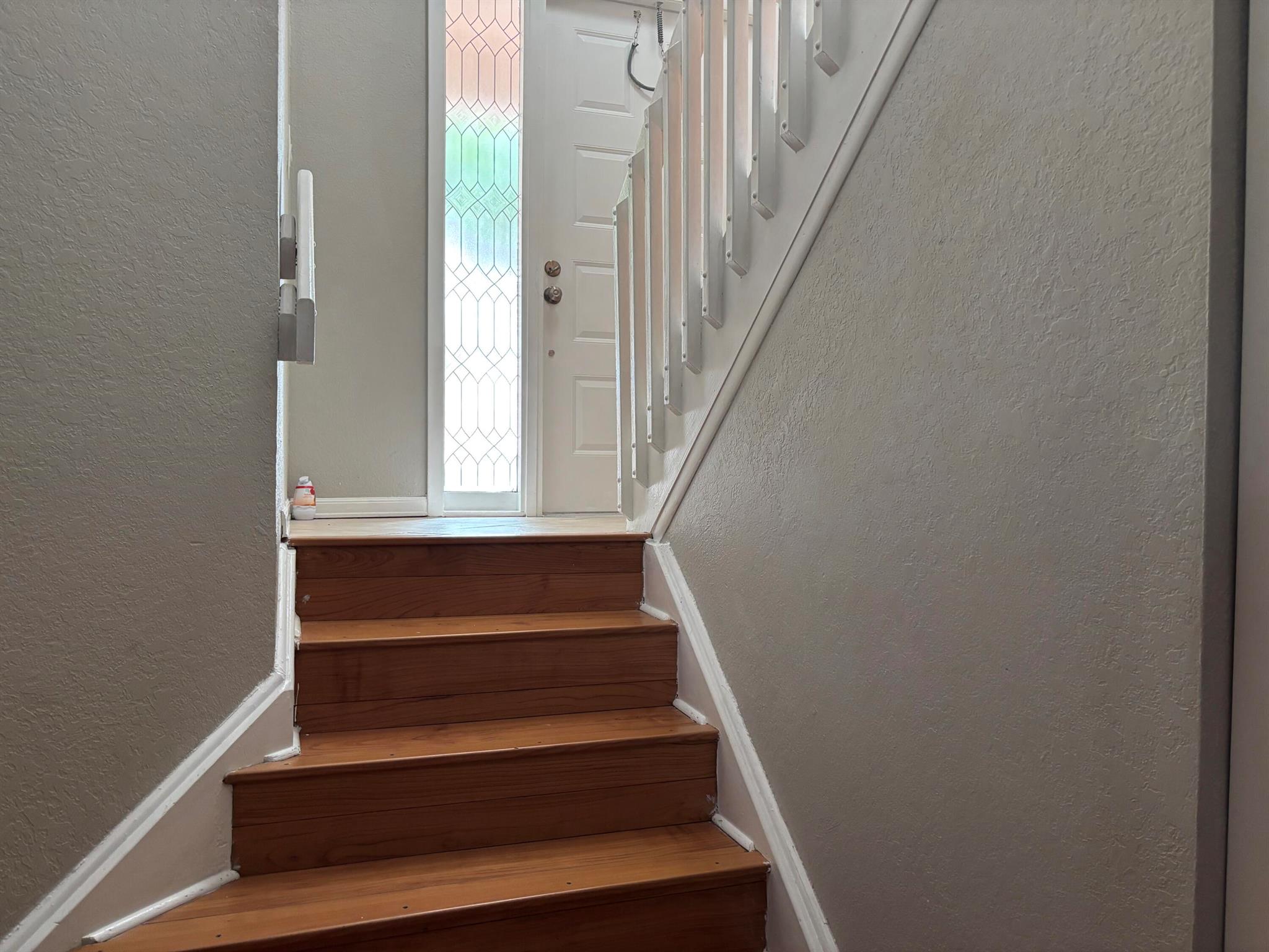Lakeview Courts - Residential Lease