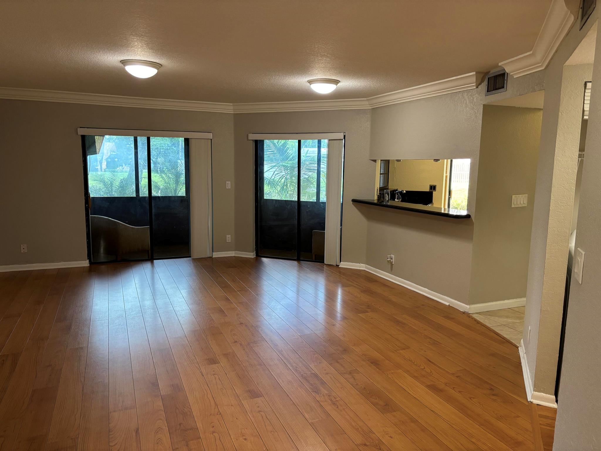 Lakeview Courts - Residential Lease