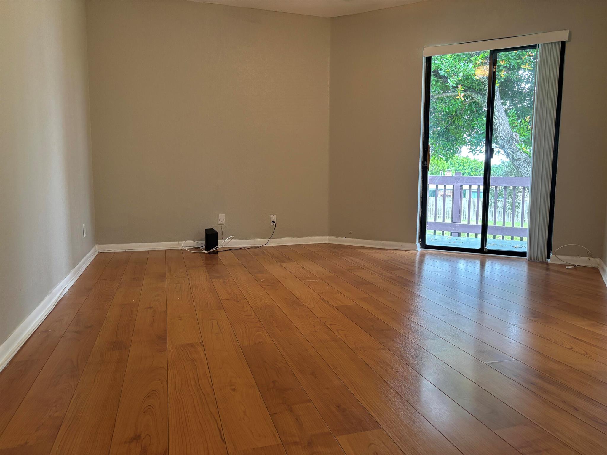 Lakeview Courts - Residential Lease