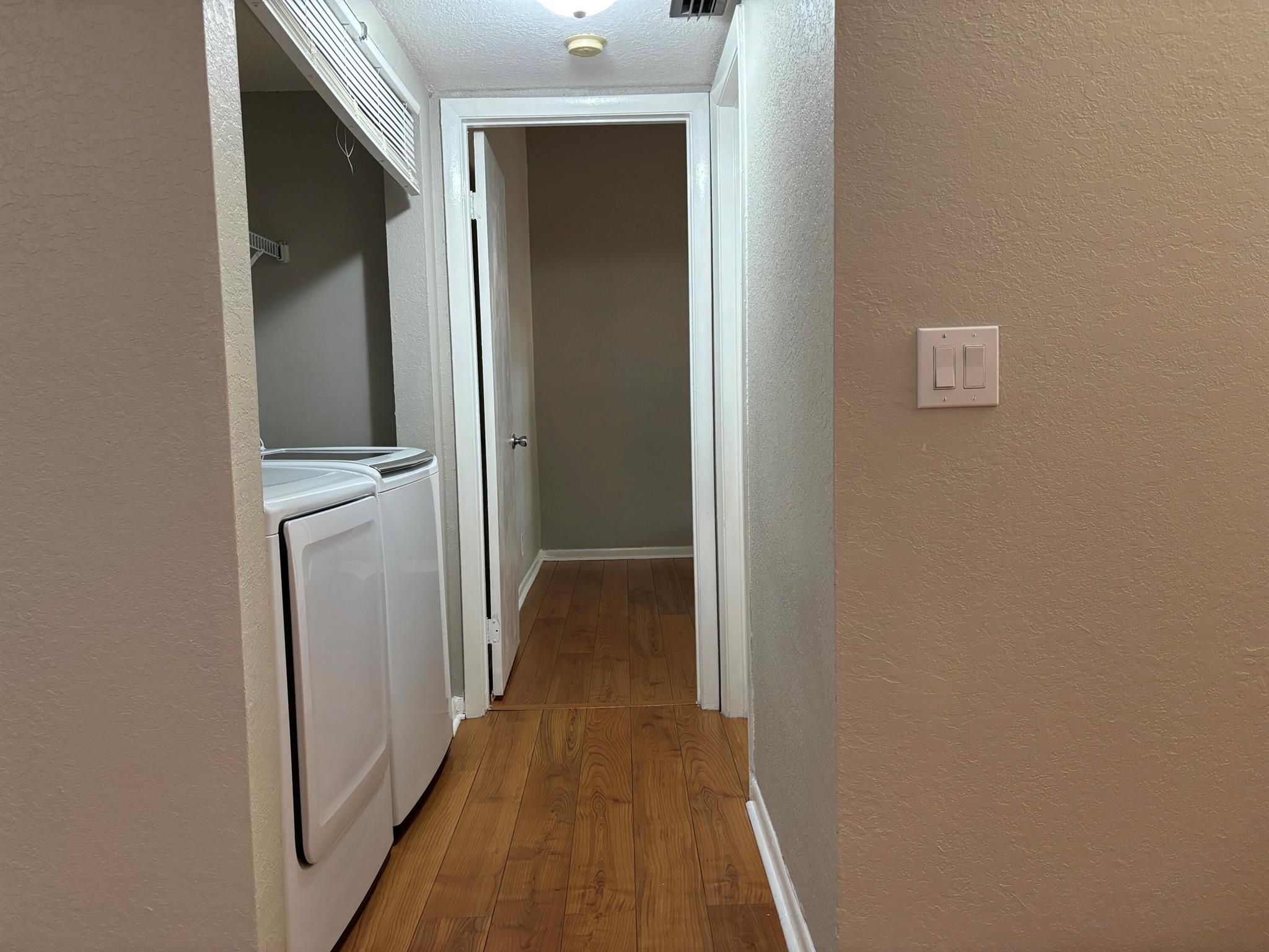 Lakeview Courts - Residential Lease