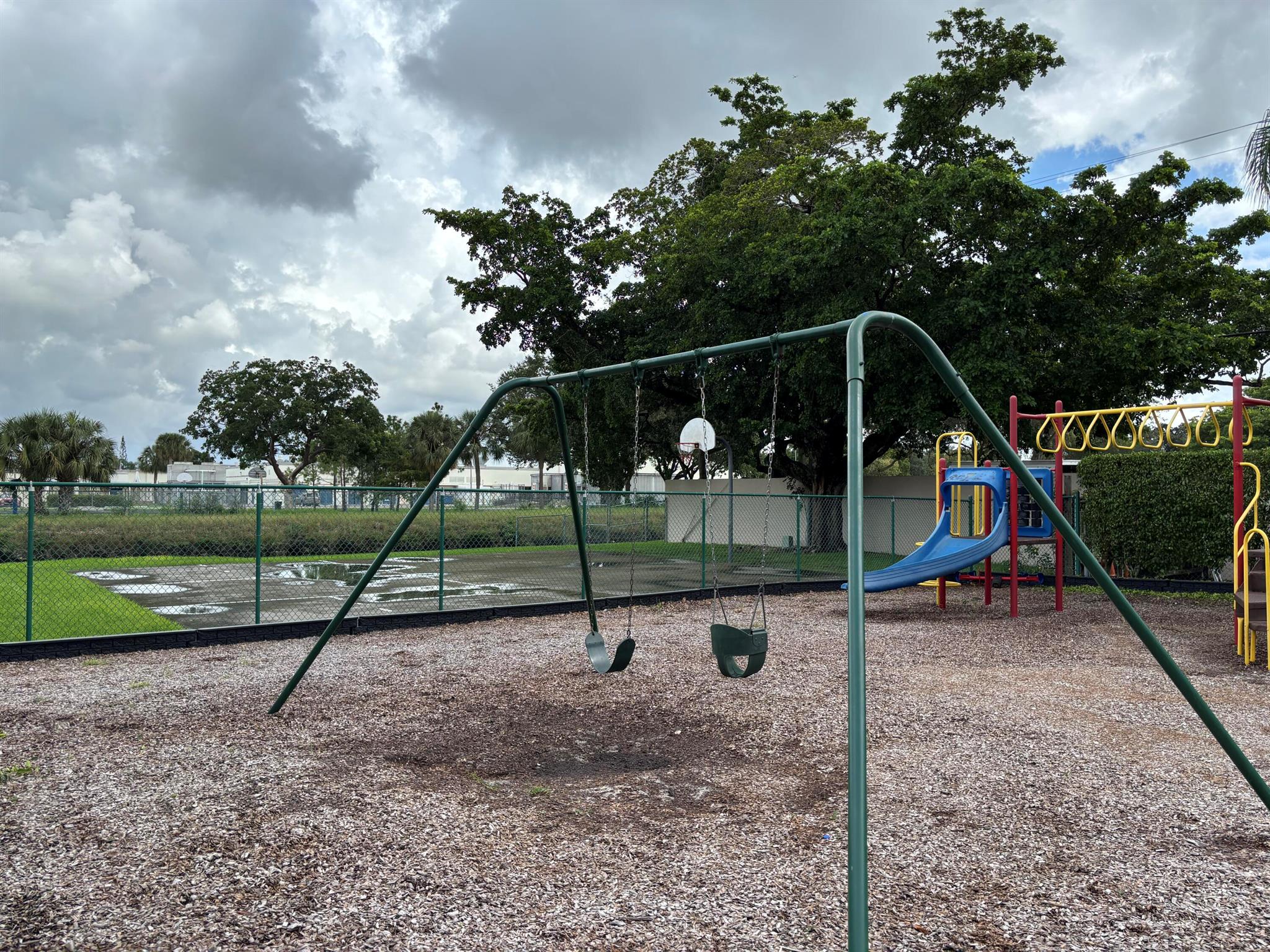 Lakeview Courts - Residential Lease