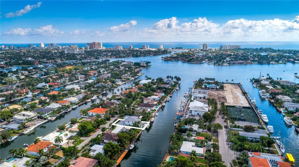 RIO VISTA ISLES - Residential