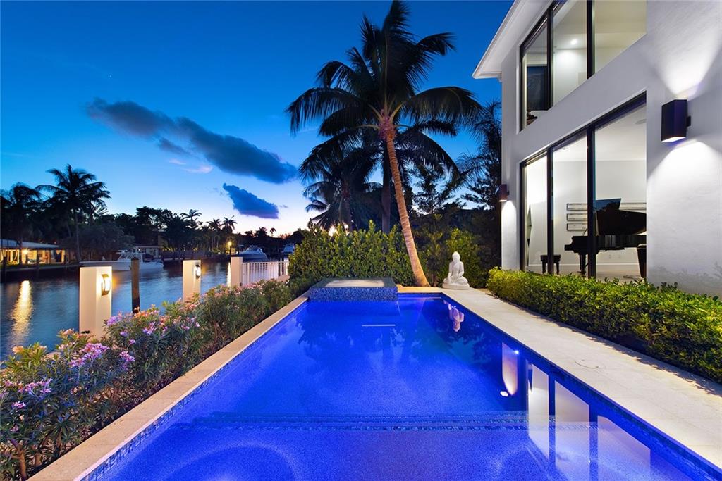 RIO VISTA ISLES - Residential