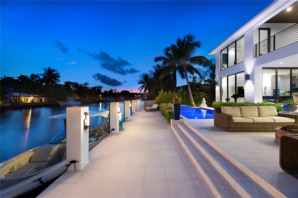 RIO VISTA ISLES - Residential