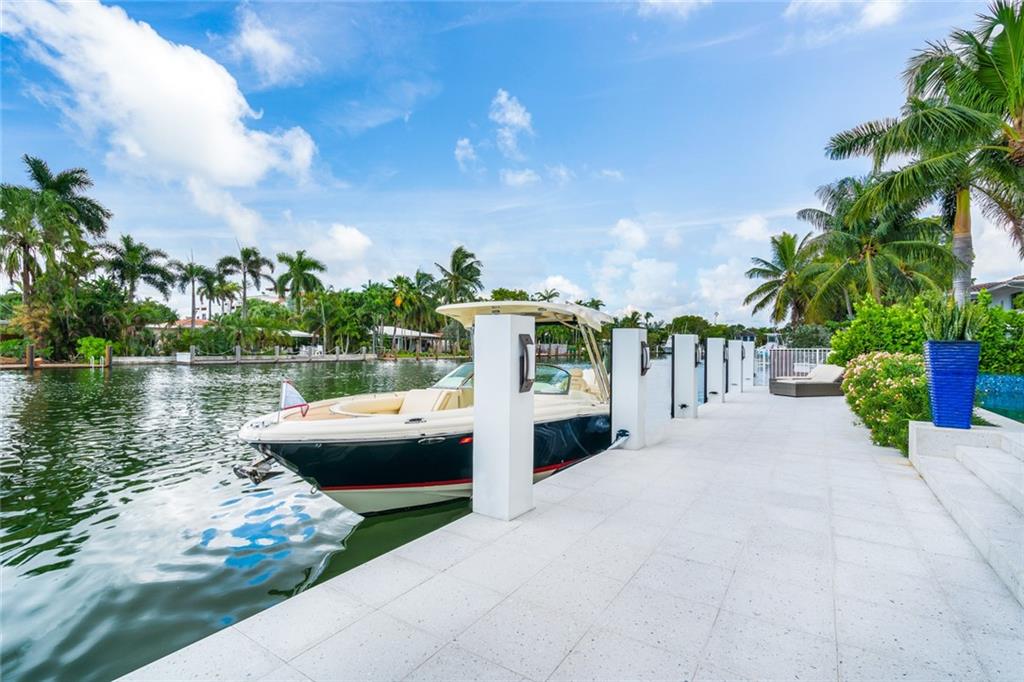 RIO VISTA ISLES - Residential