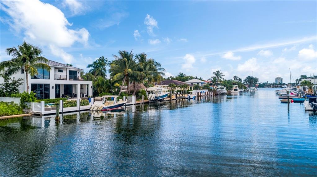 RIO VISTA ISLES - Residential