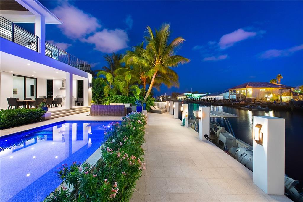 RIO VISTA ISLES - Residential