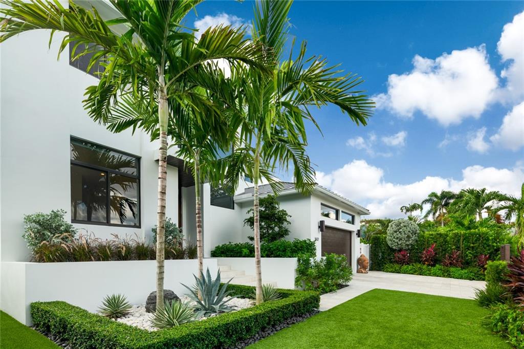 RIO VISTA ISLES - Residential