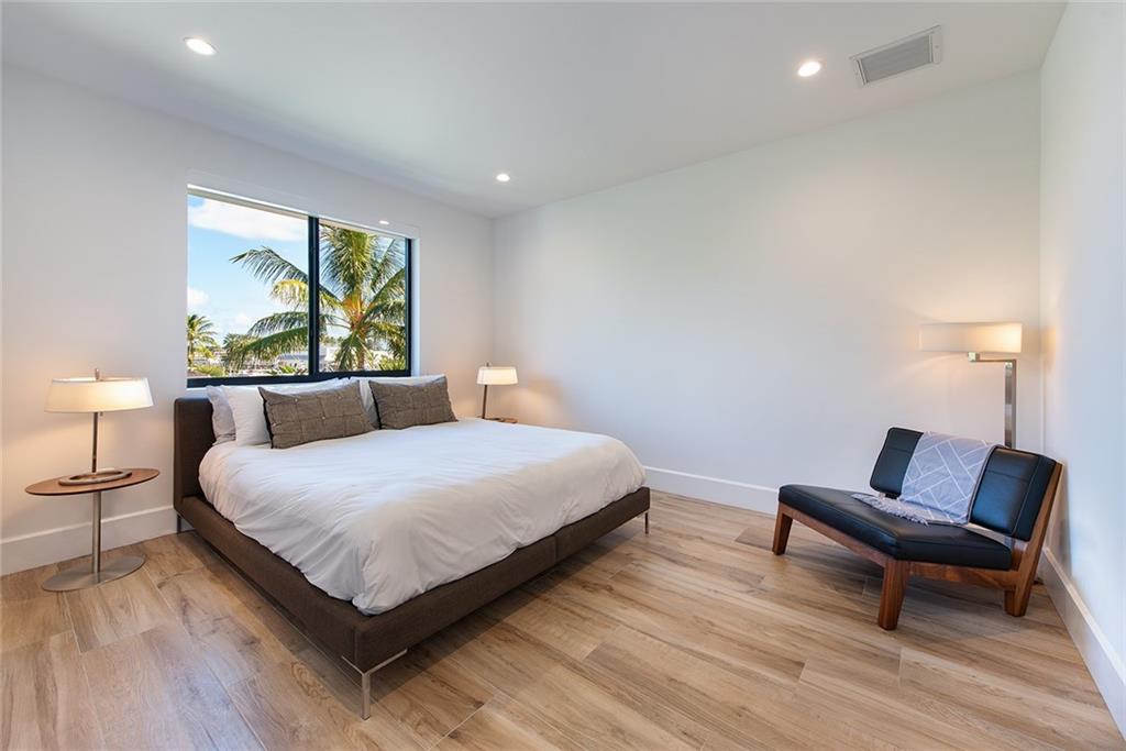 RIO VISTA ISLES - Residential