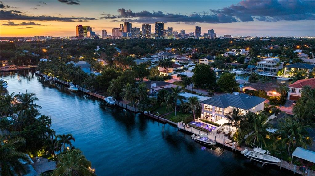 RIO VISTA ISLES - Residential