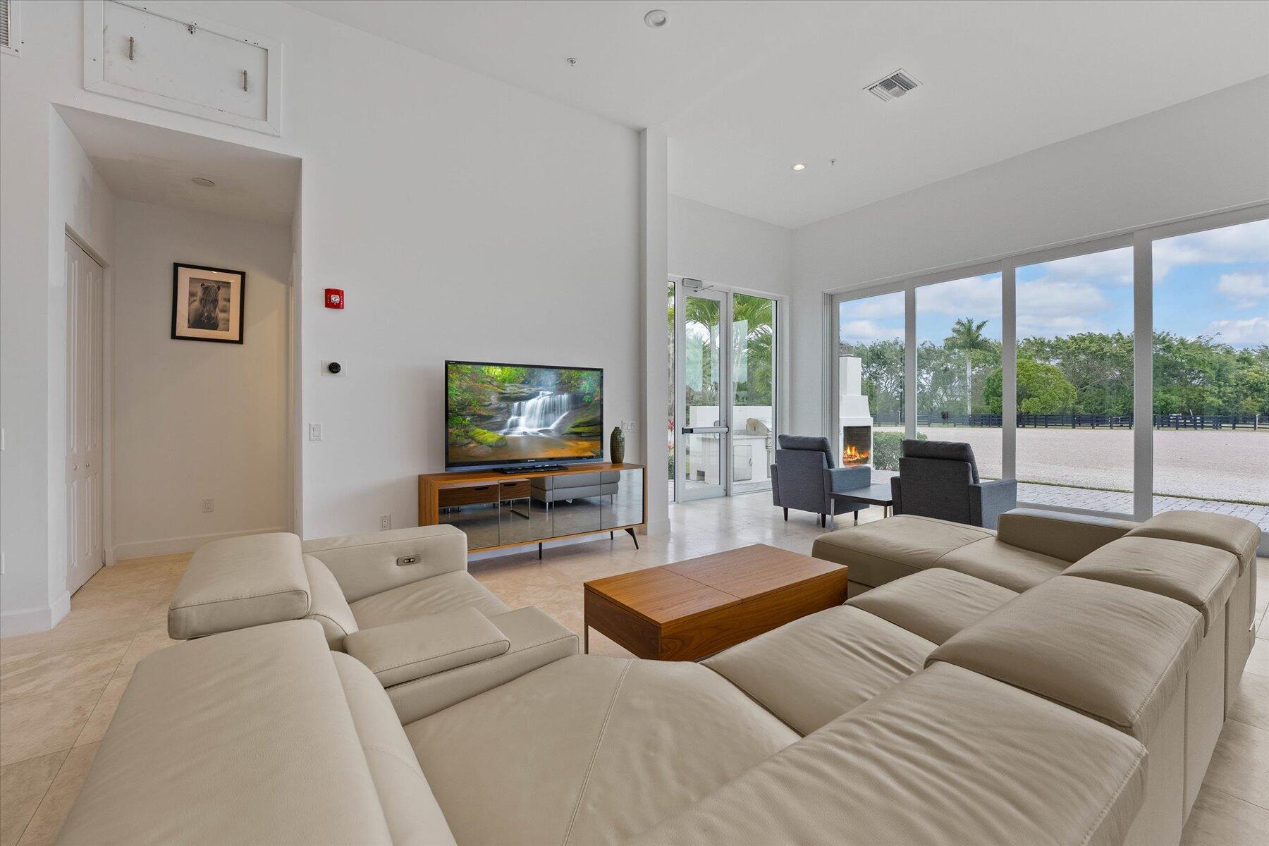 GRAND PRIX VILLAGE SOUTH - Residential