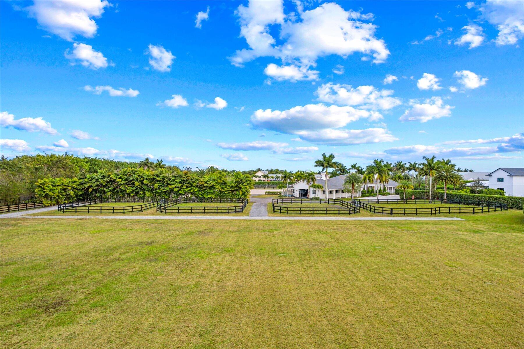 GRAND PRIX VILLAGE SOUTH - Residential