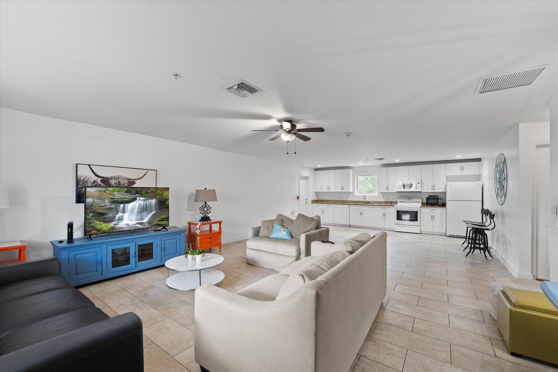 GRAND PRIX VILLAGE SOUTH - Residential