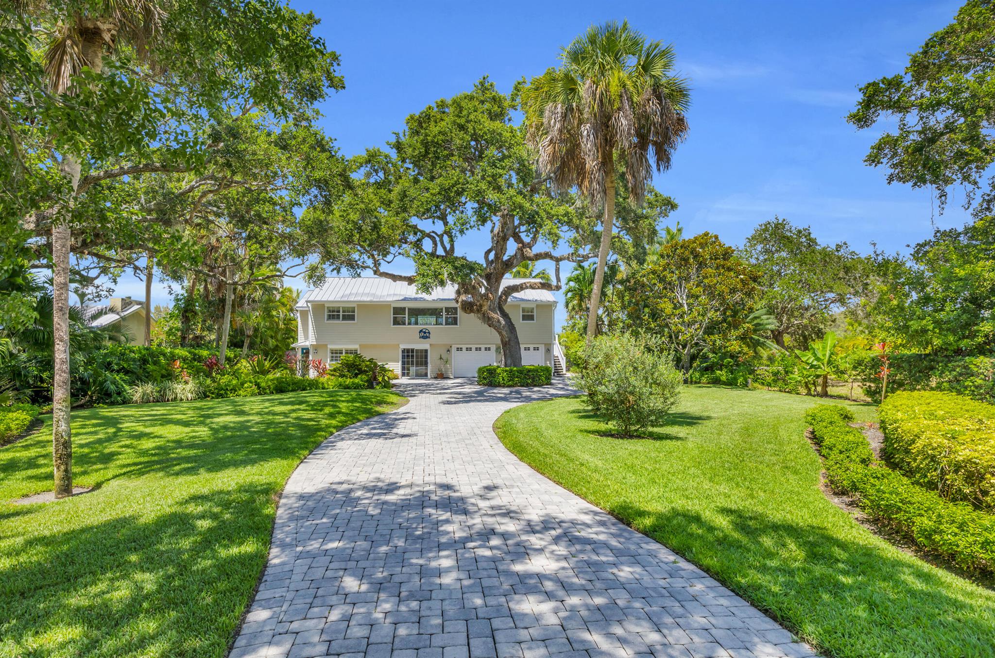 376 Live Oak Drive