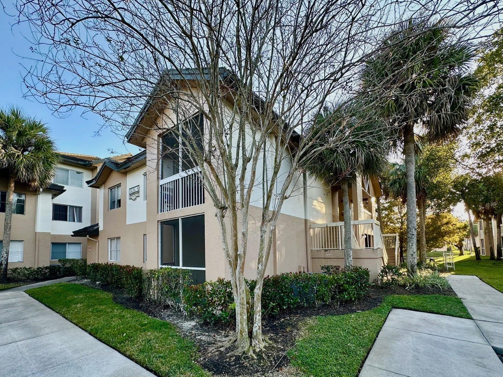 Photo of 9833 Westview Drive #818, Coral Springs, FL 33076 (MLS # F10509703)