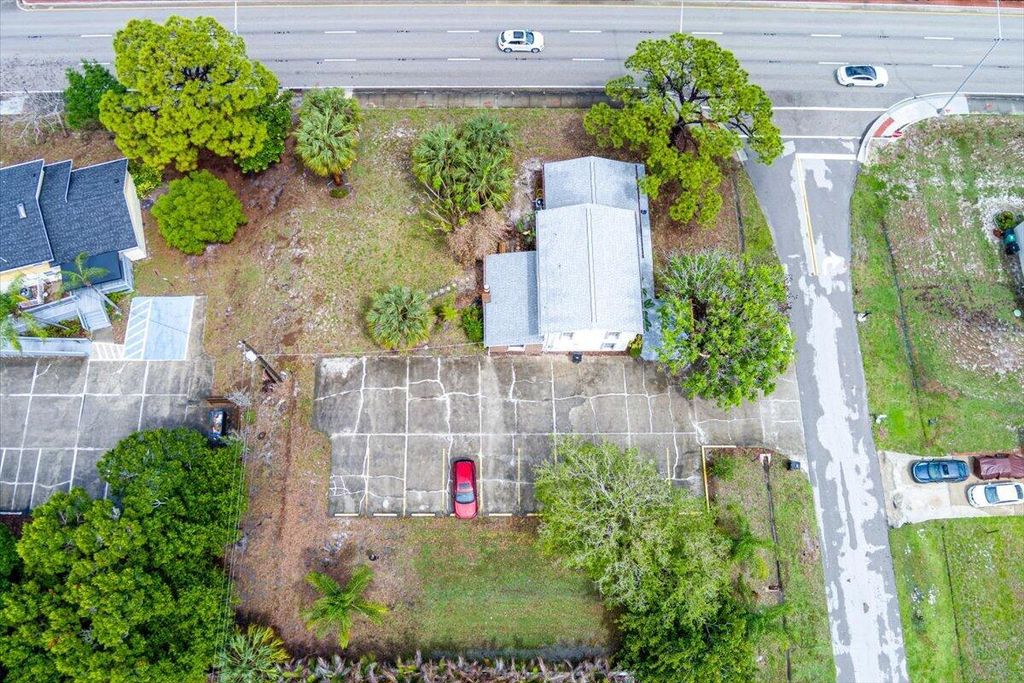 Photo of 1514 SE Port St Lucie Boulevard, Port Saint Lucie, FL (MLS # B26015175)