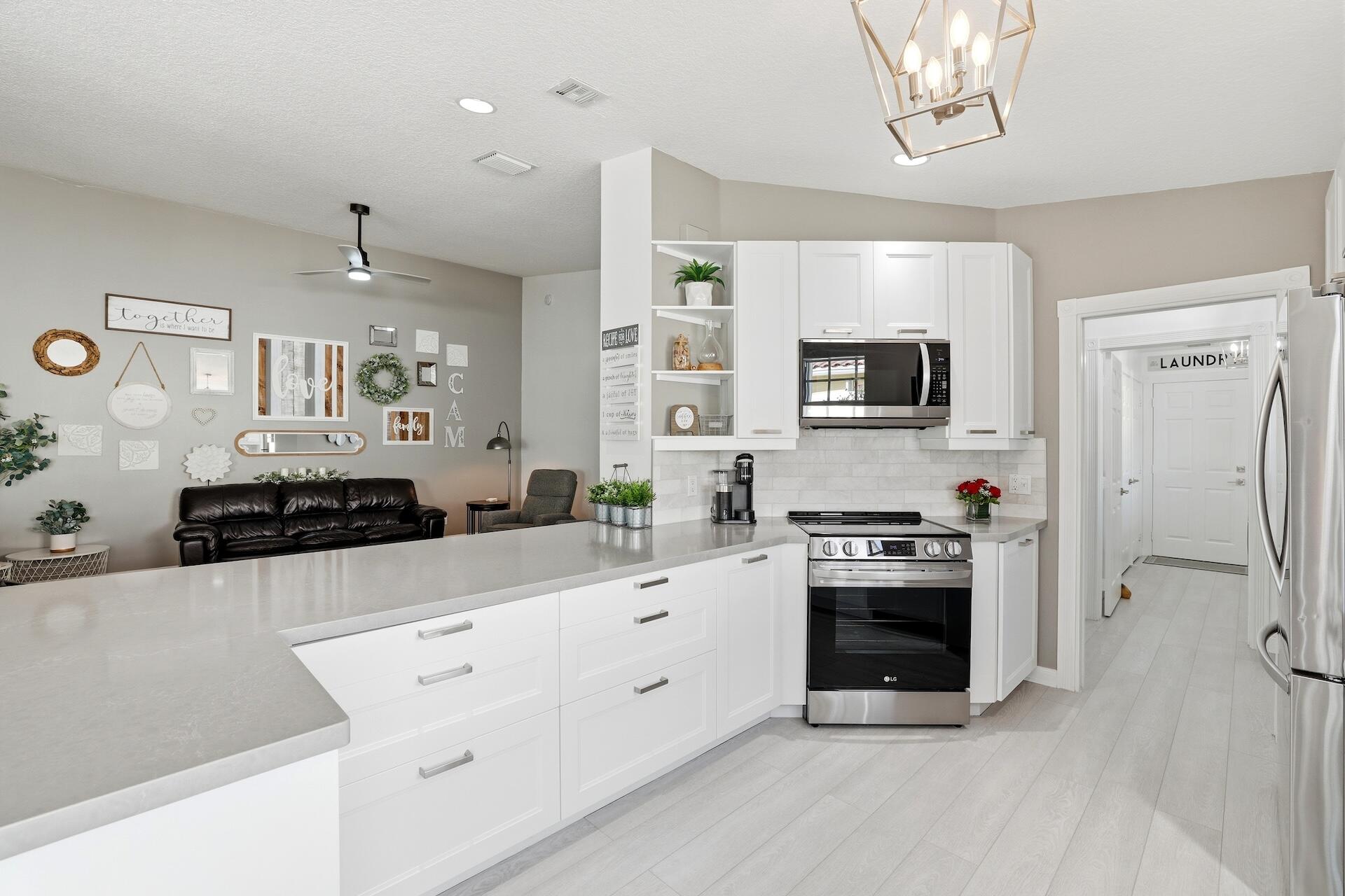 VILLAGEWALK OF WELLINGTON 5 - Residential