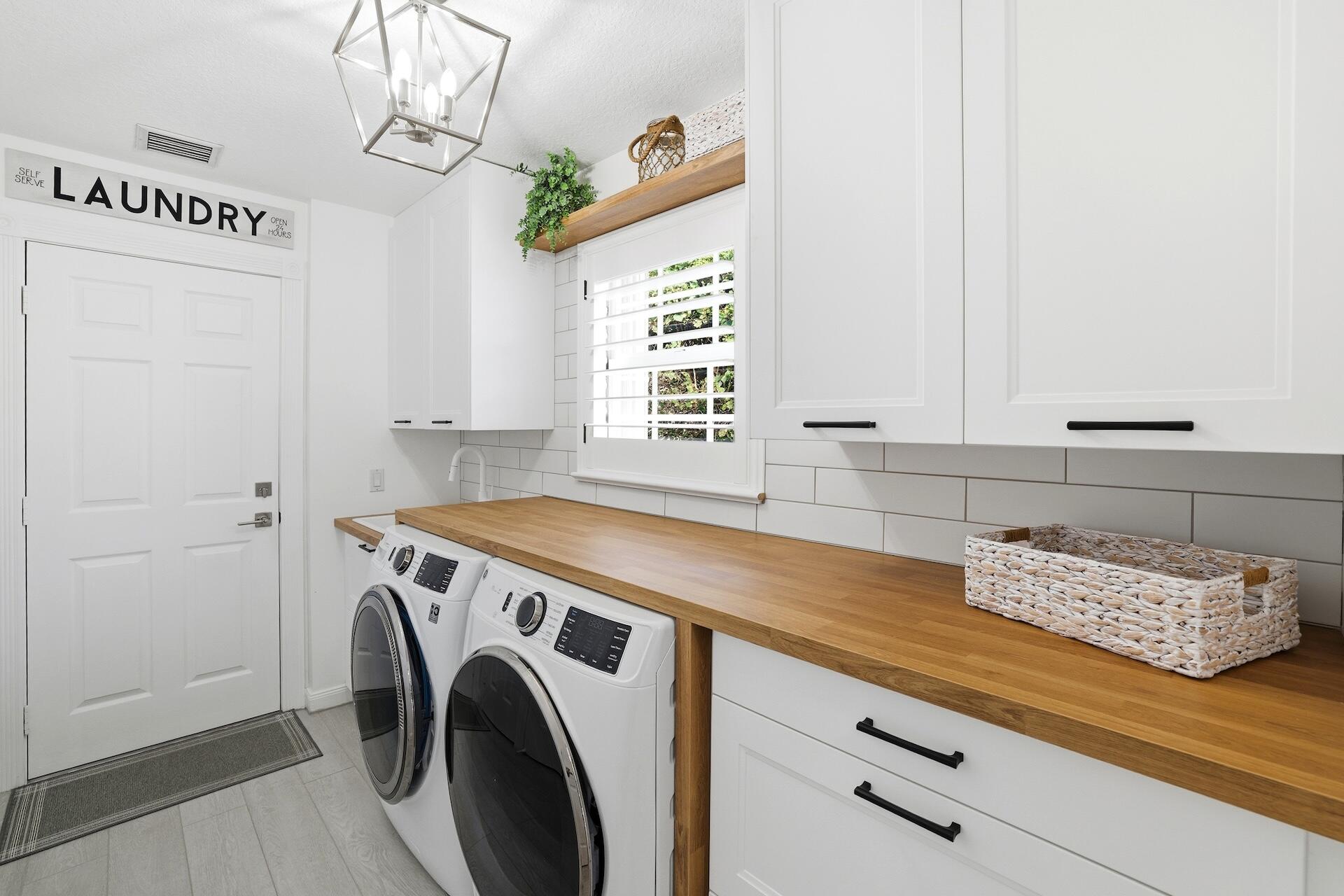 8190 Saint Johns Court