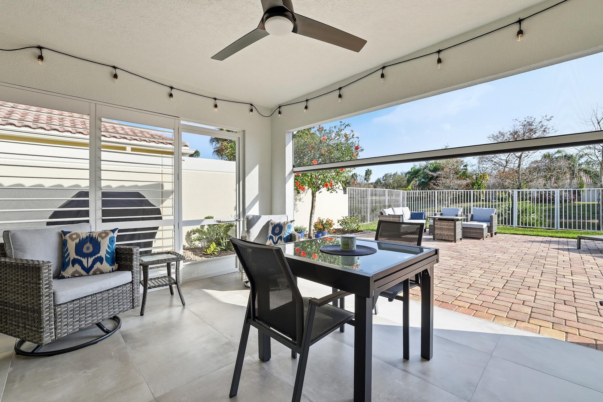 VILLAGEWALK OF WELLINGTON 5 - Residential