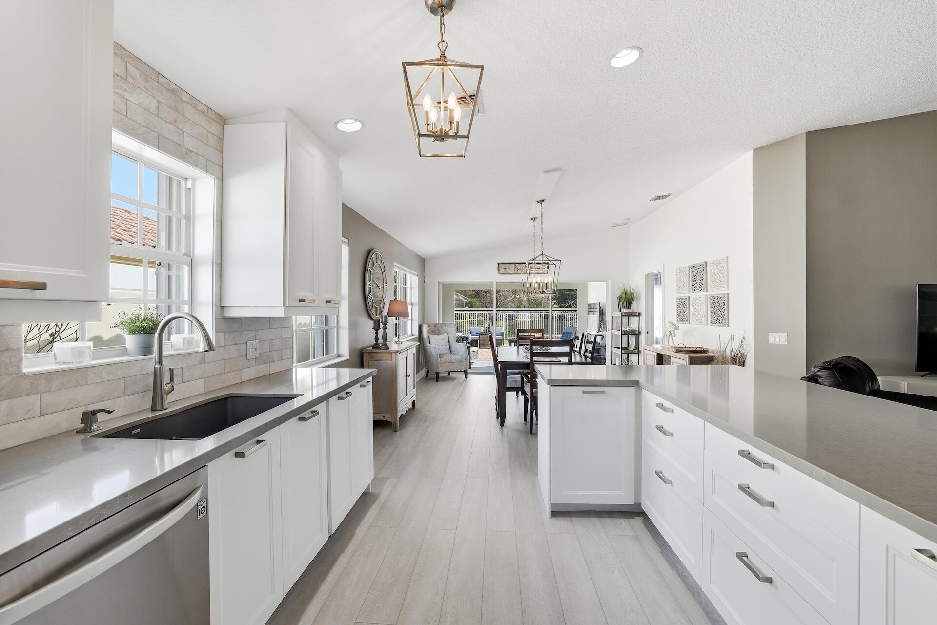 VILLAGEWALK OF WELLINGTON 5 - Residential