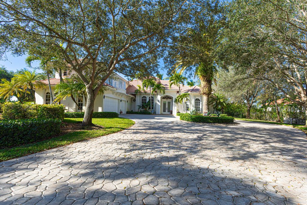 Photo of 2695 Greenbriar Boulevard, Wellington, FL 33414 (MLS # R11160324)