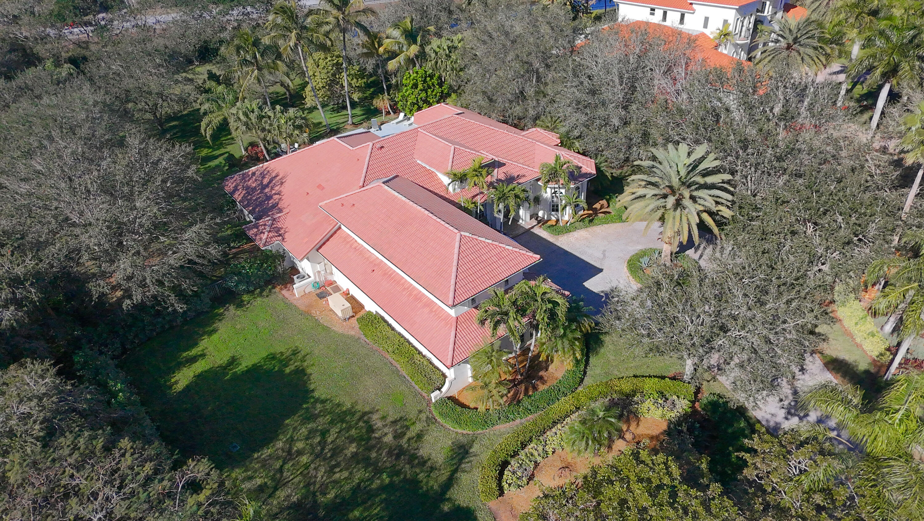 2695 Greenbriar Boulevard