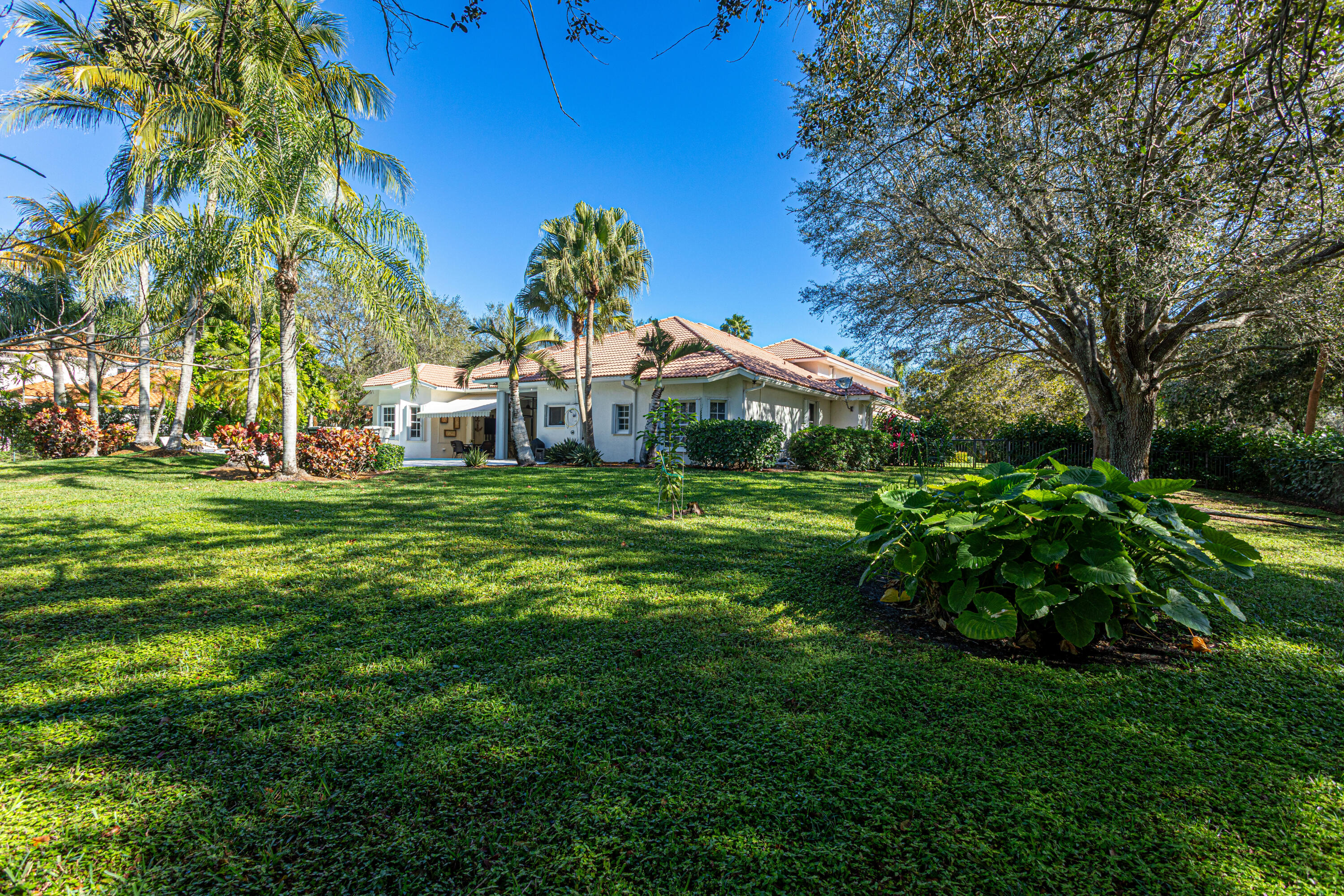 WELLINGTON AERO CLUB OF THE LANDINGS AT WELLINGTON - Residential
