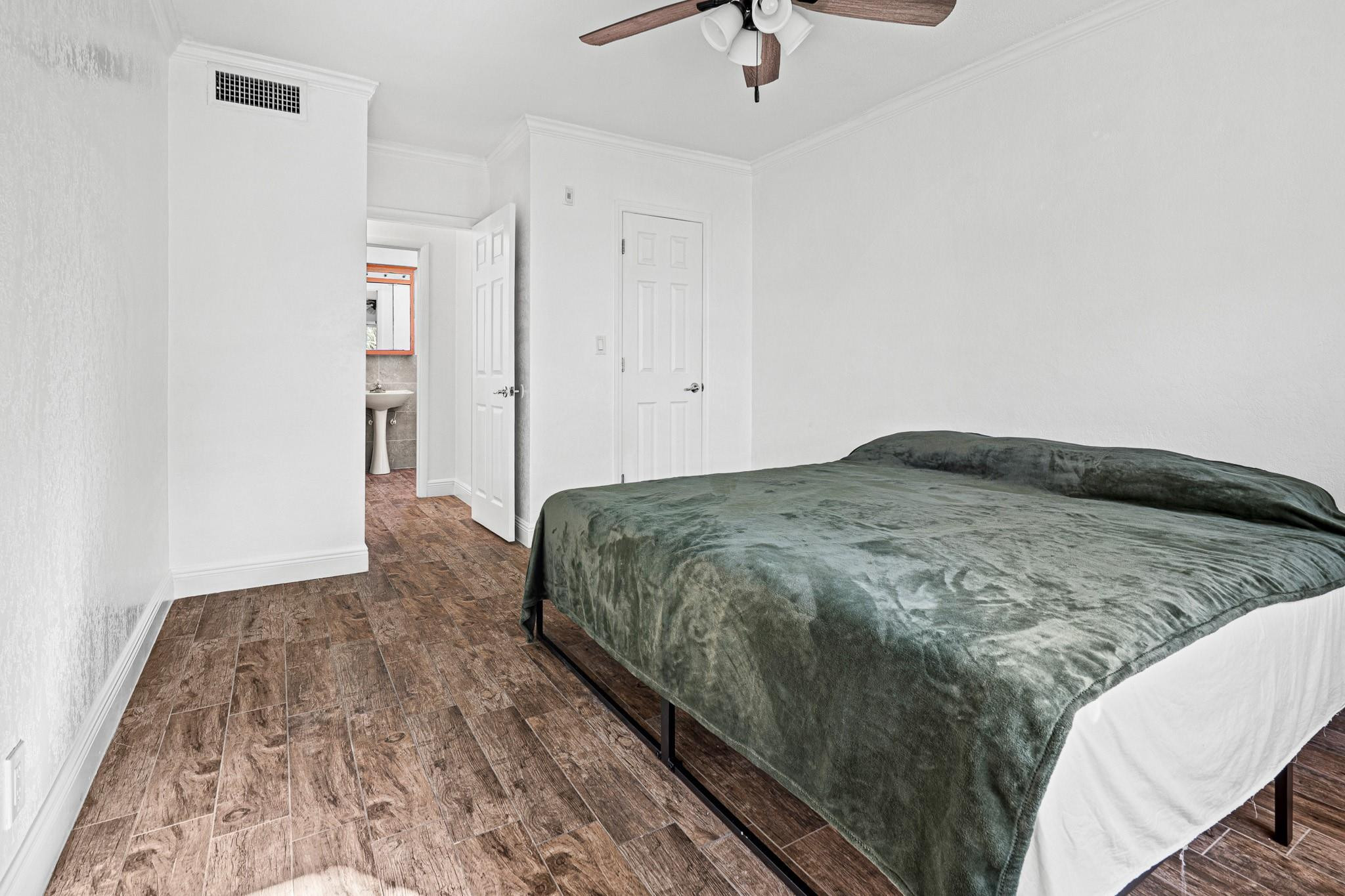 Leisureville Fairway One - Residential