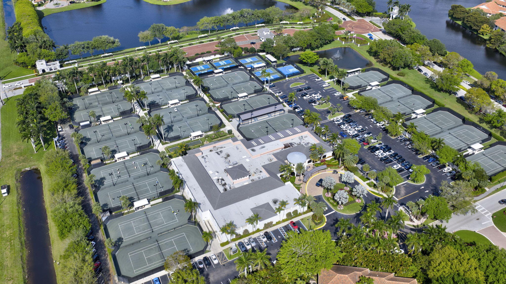 CLOISTERS - Residential