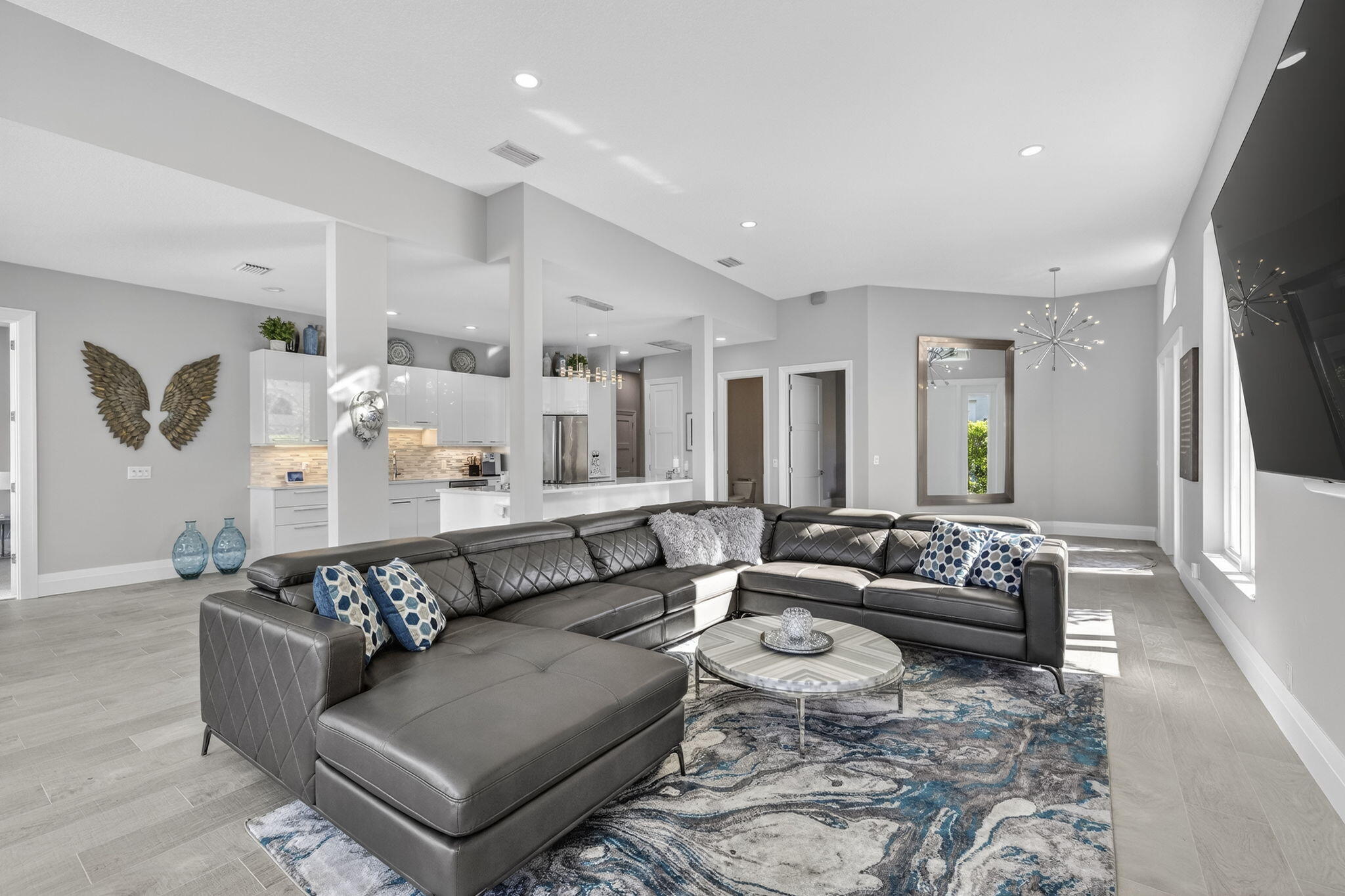 CLOISTERS - Residential