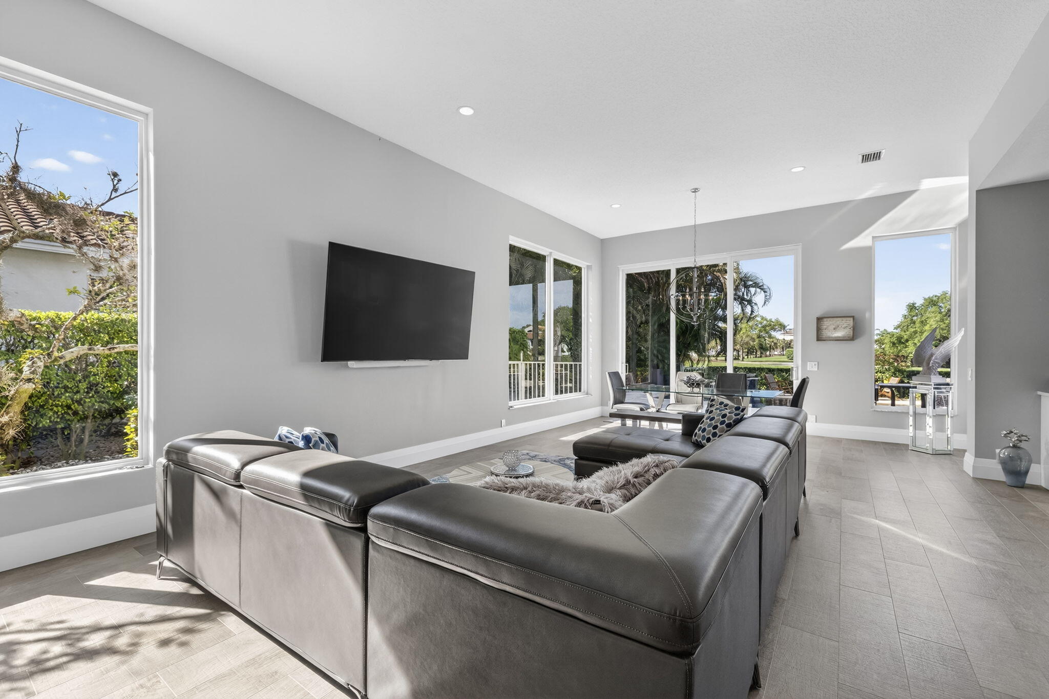 CLOISTERS - Residential