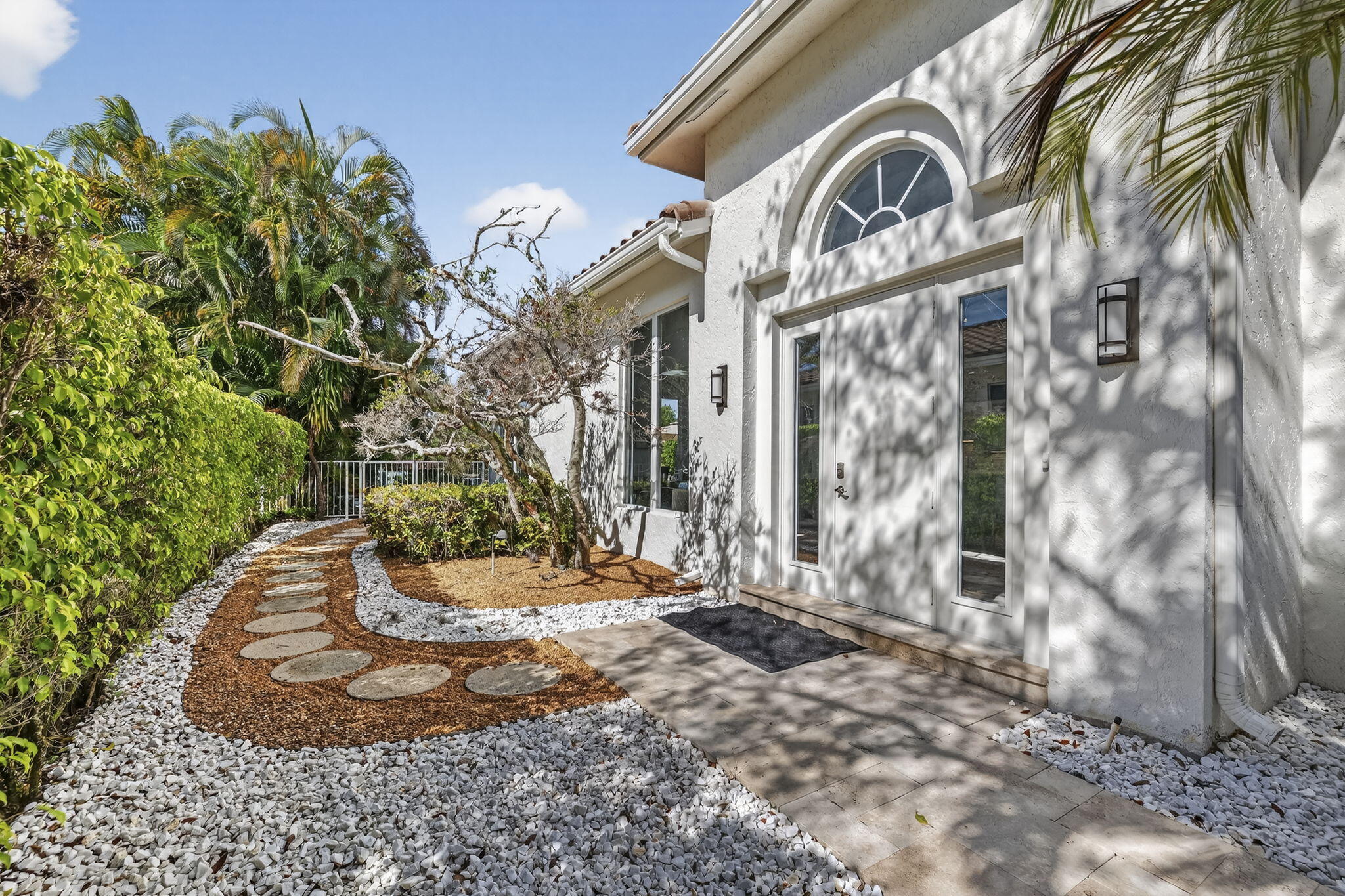 CLOISTERS - Residential