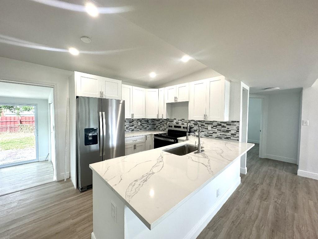 Englewood Manor - Residential