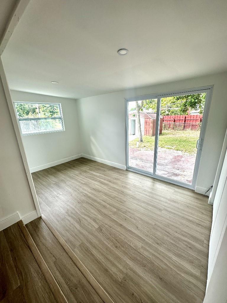 Englewood Manor - Residential