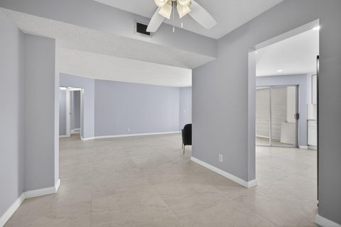 Tiny photo for 3590 Via Poinciana #202, Lake Worth, FL 33467 (MLS # R11161778)