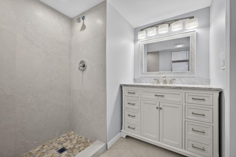Tiny photo for 3590 Via Poinciana #202, Lake Worth, FL 33467 (MLS # R11161778)