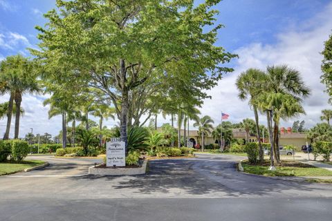 Tiny photo for 3590 Via Poinciana #202, Lake Worth, FL 33467 (MLS # R11161778)