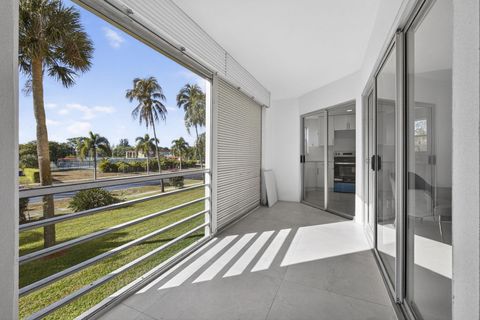 Tiny photo for 3590 Via Poinciana #202, Lake Worth, FL 33467 (MLS # R11161778)