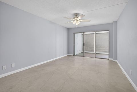 Tiny photo for 3590 Via Poinciana #202, Lake Worth, FL 33467 (MLS # R11161778)