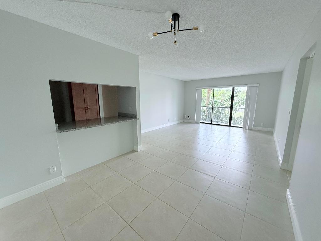 PALM CLUB WEST VILLAGE 1 CONDO - Residential Lease